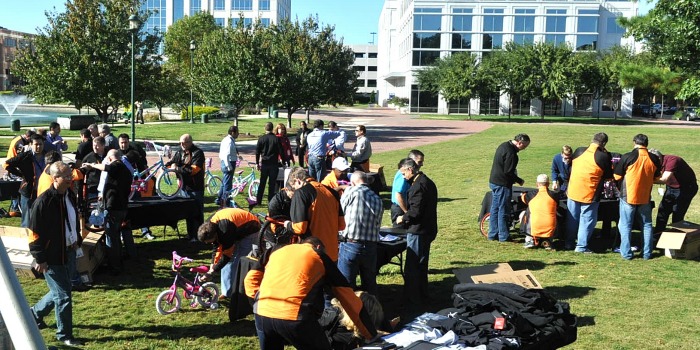 Venture Up Virginia charity bike building Field Team Building 