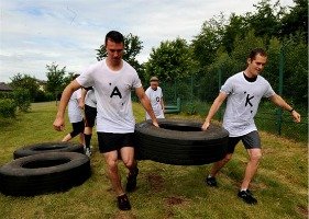 Blog-tire-Team_building_2-1
